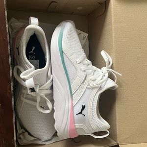 3 pairs Girls Puma 2C